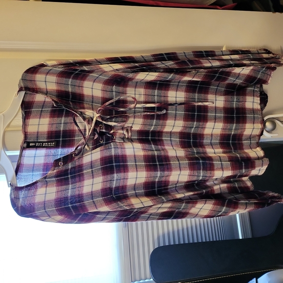 top - Picture 2 of 3